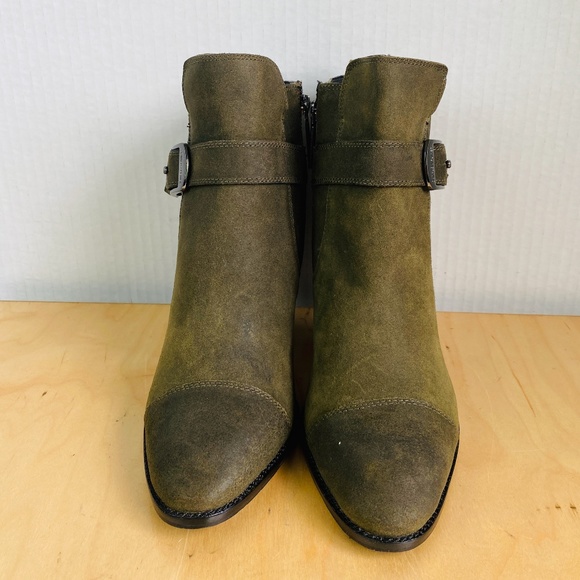 Donald J Pliner Green Suede Ankle Boots, 11. - Picture 7 of 7